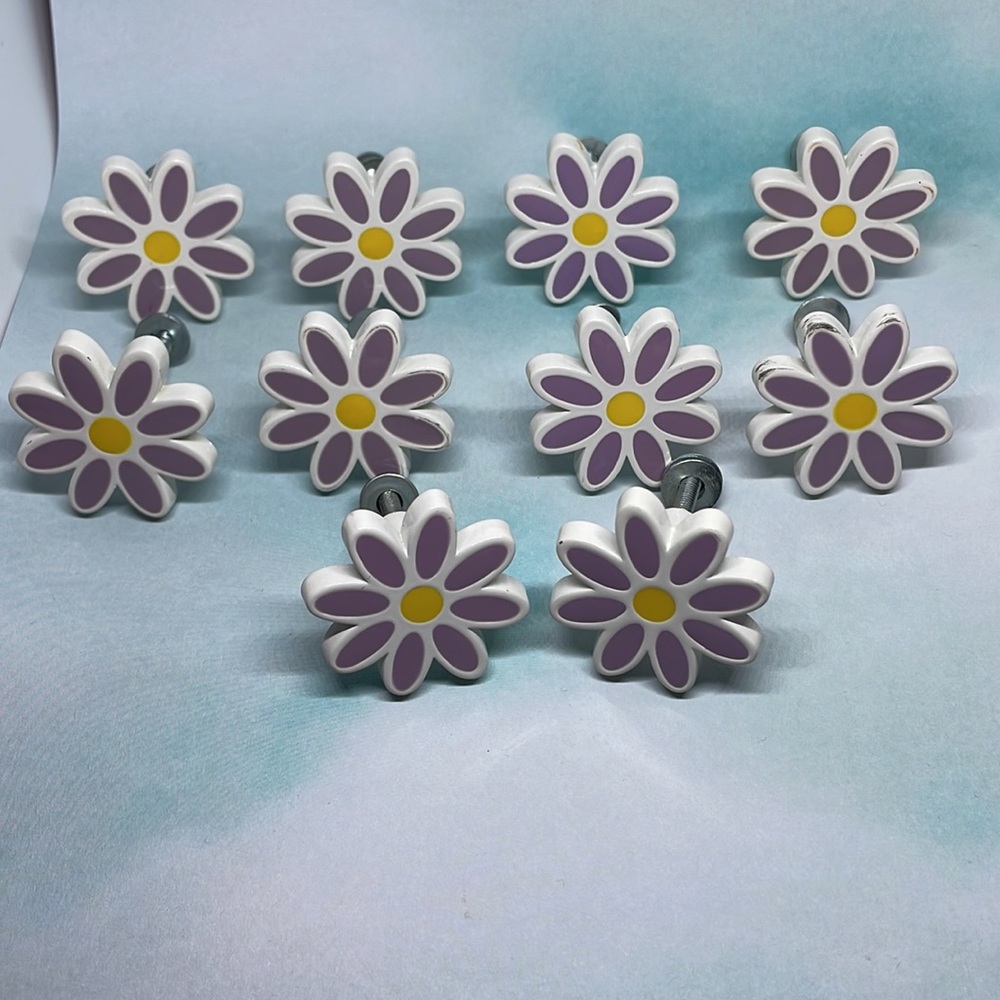 Set of 10 Daisy Lavender Flower Drawer Knobs